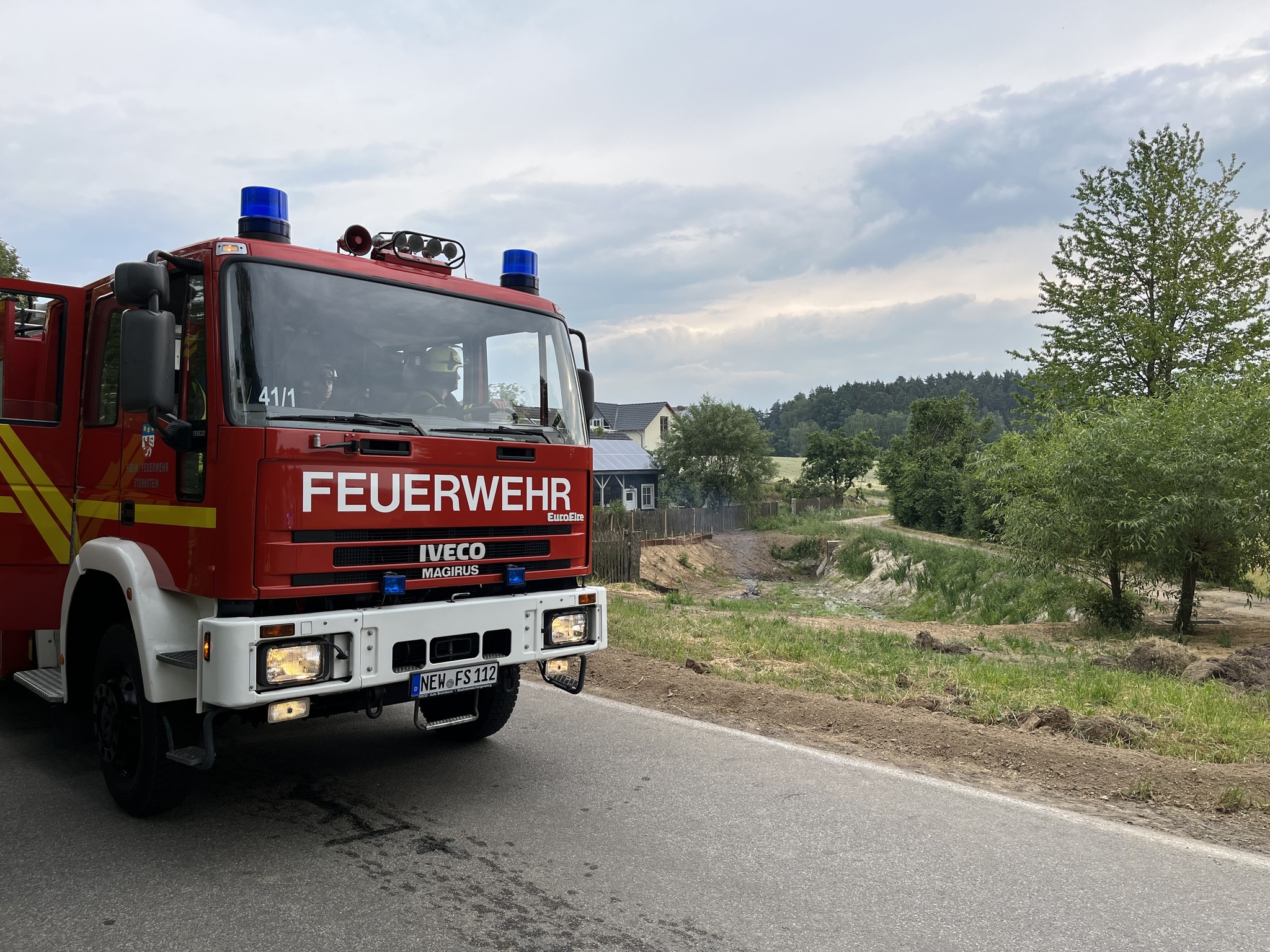 20.06.2023 – 07.13 Uhr – B1 im Freien / Rauchentwicklung